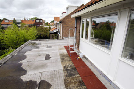 Walkway on flat roof